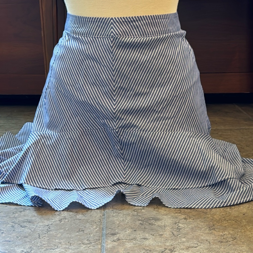 A new day womens skirt. Blue and white color.